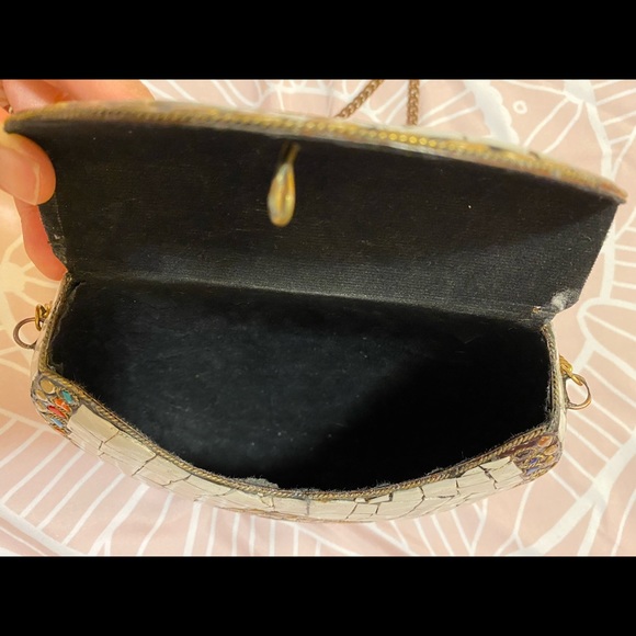 ✨Handmade Vintage European Unique Purse✨ - Picture 3 of 4